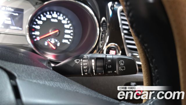 Kia Carnival 9-Seater Hi-Limousine Noblesse Special 2019 — фото 35
