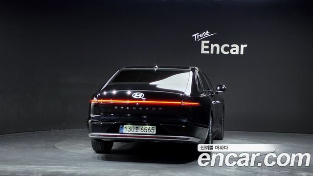 Hyundai Grandeur (GN7) 2,5 Gasoline 2WD Premium 2023 — фото 4