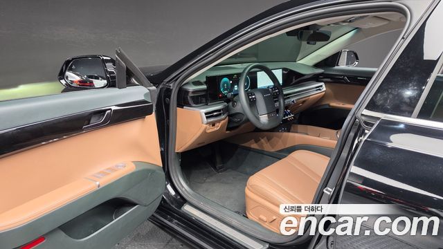 Hyundai Grandeur (GN7) 2,5 Gasoline 2WD Premium 2023 — фото 10