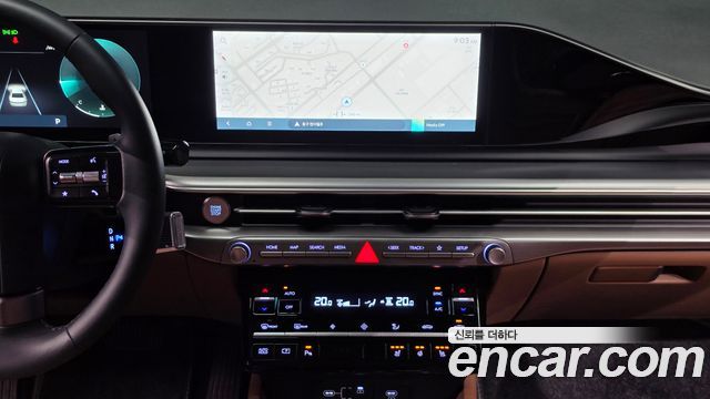 Hyundai Grandeur (GN7) 2,5 Gasoline 2WD Premium 2023 — фото 14