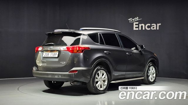 Toyota RAV4 2.5 4WD 4th 2014 — фото 2