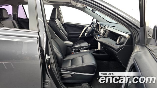 Toyota RAV4 2.5 4WD 4th 2014 — фото 11