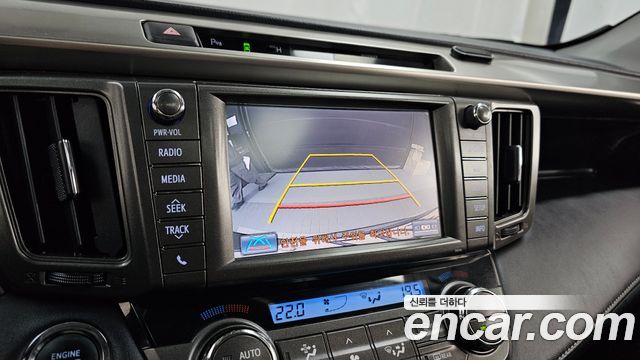 Toyota RAV4 2.5 4WD 4th 2014 — фото 15