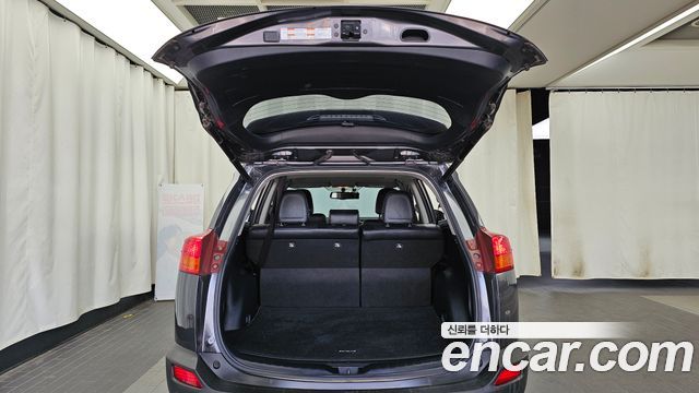 Toyota RAV4 2.5 4WD 4th 2014 — фото 20