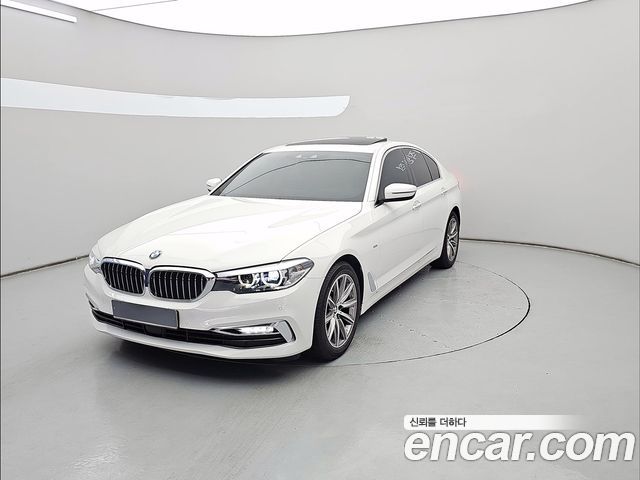BMW 5 Series (G30) 520i Luxury