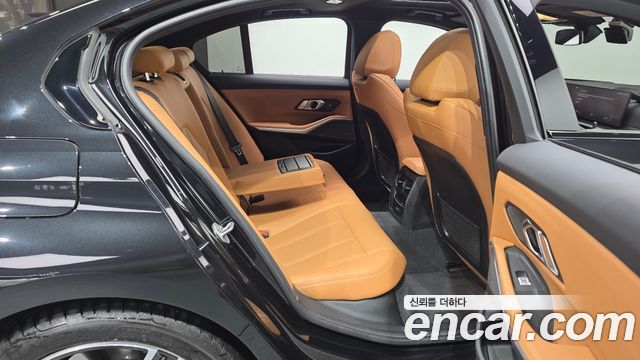 BMW 3 Series (G20) 320i M Sport 2023 — фото 11