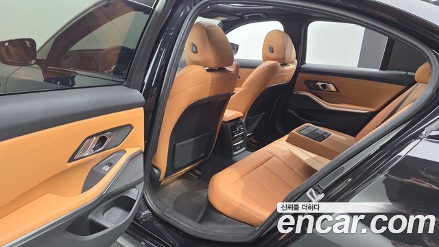 BMW 3 Series (G20) 320i M Sport 2023 — фото 12