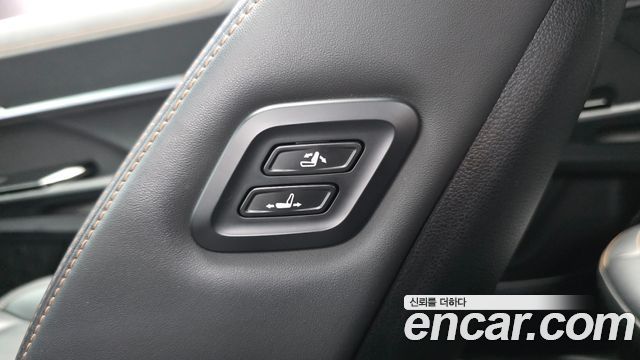 KG Mobility (SsangYong) Torres EVX E7 2024 — фото 39