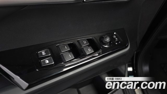 KG Mobility (SsangYong) Torres EVX E7 2024 — фото 43