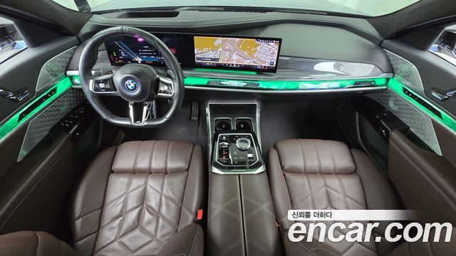 BMW 7 Series (G70) 750e xDrive M Sport 2023 — фото 7