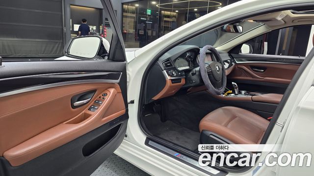 BMW 5 Series (F10) 520d xDrive M Aero Dynamic 2016 — фото 10
