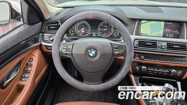 BMW 5 Series (F10) 520d xDrive M Aero Dynamic 2016 — фото 13