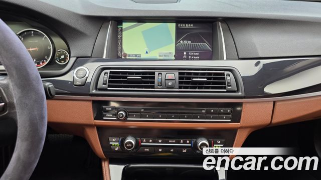 BMW 5 Series (F10) 520d xDrive M Aero Dynamic 2016 — фото 14