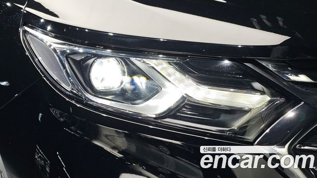 Chevrolet Equinox 2WD Premier 2019 — фото 22