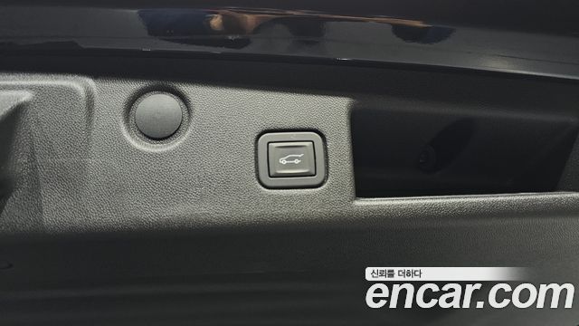 Chevrolet Equinox 2WD Premier 2019 — фото 31