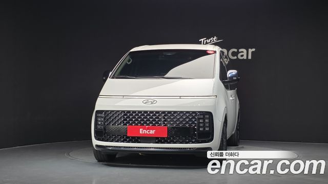 Hyundai Staria Lounge 9-Seater Prestige 2022 — фото 3
