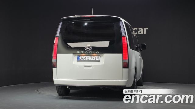 Hyundai Staria Lounge 9-Seater Prestige 2022 — фото 4