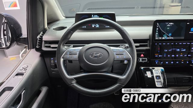 Hyundai Staria Lounge 9-Seater Prestige 2022 — фото 12