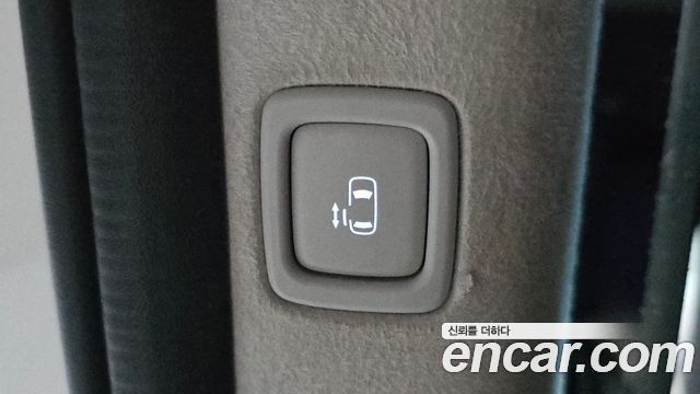 Hyundai Staria Lounge 9-Seater Prestige 2022 — фото 18