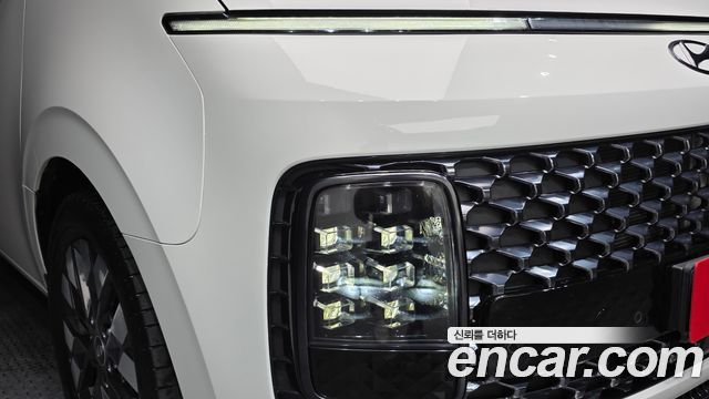 Hyundai Staria Lounge 9-Seater Prestige 2022 — фото 22