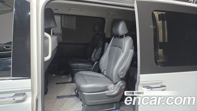 Hyundai Staria Lounge 9-Seater Prestige 2022 — фото 26