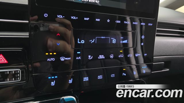 Hyundai Staria Lounge 9-Seater Prestige 2022 — фото 32