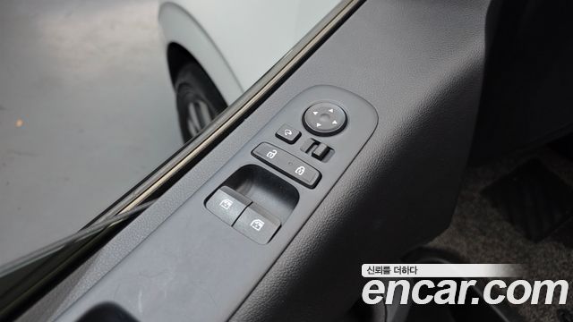 Hyundai Staria Lounge 9-Seater Prestige 2022 — фото 35