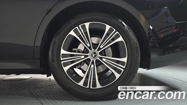 Mercedes-Benz E-Class (W214) E200 Avantgarde 2025 — фото 21