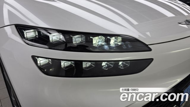 Genesis GV60 Standard 2022 — фото 22