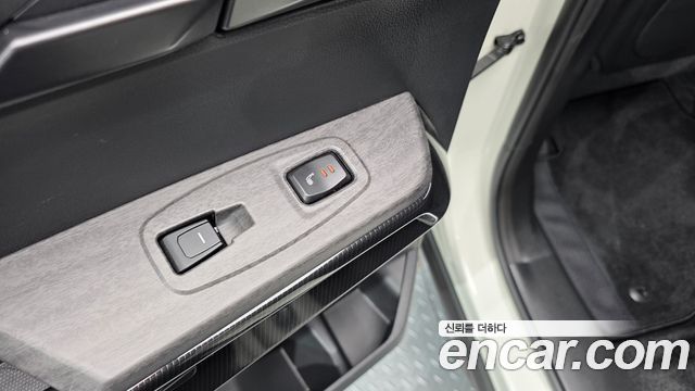 KG Mobility (SsangYong) Musso EV (O100) Black Edge AWD 2026 — фото 29