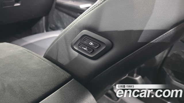 KG Mobility (SsangYong) Musso EV (O100) Black Edge AWD 2026 — фото 30