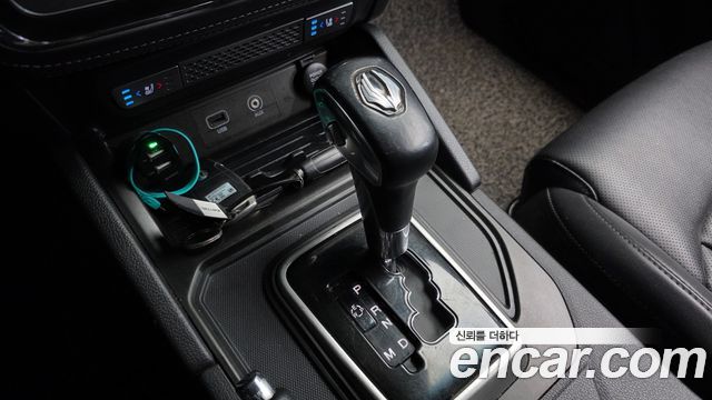KG Mobility (SsangYong) Rexton Sports Khan Diesel 2.2 4WD Professional X (5-Link) 2019 — фото 9