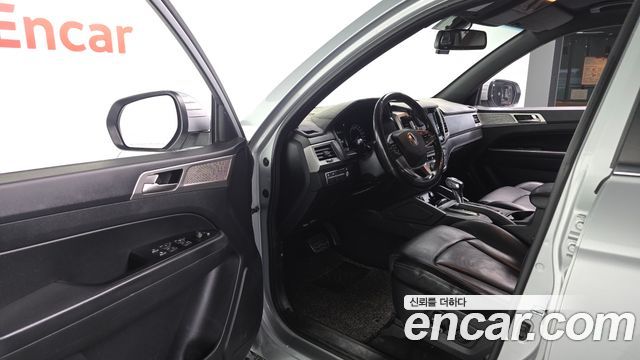 KG Mobility (SsangYong) Rexton Sports Khan Diesel 2.2 4WD Professional X (5-Link) 2019 — фото 10