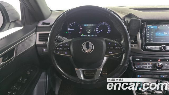 KG Mobility (SsangYong) Rexton Sports Khan Diesel 2.2 4WD Professional X (5-Link) 2019 — фото 13