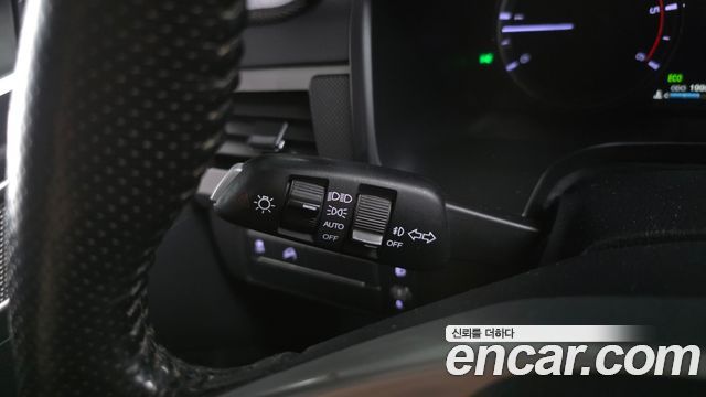 KG Mobility (SsangYong) Rexton Sports Khan Diesel 2.2 4WD Professional X (5-Link) 2019 — фото 16