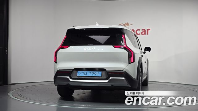 Kia EV9 Long Range 2WD Air 2024 — фото 4