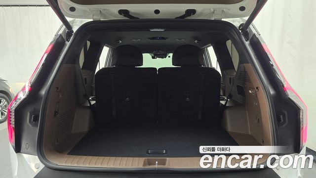 Kia EV9 Long Range 2WD Air 2024 — фото 17