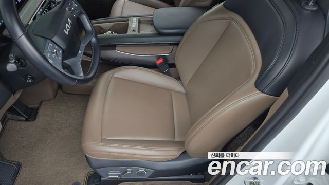 Kia EV9 Long Range 2WD Air 2024 — фото 18