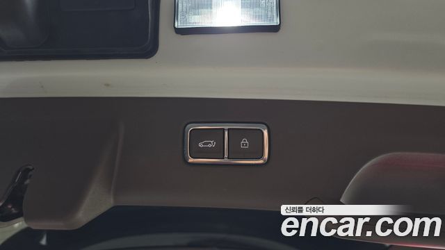 Kia EV9 Long Range 2WD Air 2024 — фото 33