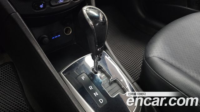Hyundai Accent (New) Diesel WIT 1.6 VGT Modern 2014 — фото 9
