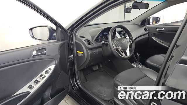 Hyundai Accent (New) Diesel WIT 1.6 VGT Modern 2014 — фото 10