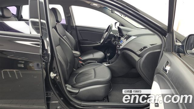 Hyundai Accent (New) Diesel WIT 1.6 VGT Modern 2014 — фото 11