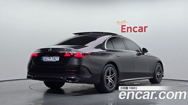 Mercedes-Benz E-Class (W214) E200 AMG Line 2026 — фото 2
