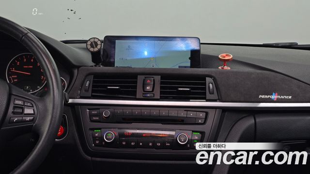BMW 3 Series (F30) 320i 2012 — фото 14