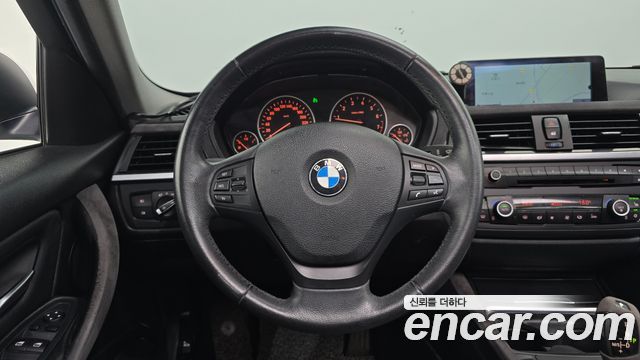 BMW 3 Series (F30) 320i 2012 — фото 15