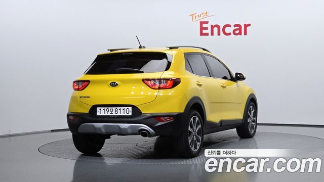 Kia Stonic Diesel 1.6 Prestige 2018 — фото 2