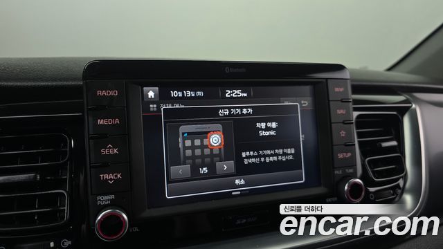 Kia Stonic Diesel 1.6 Prestige 2018 — фото 15