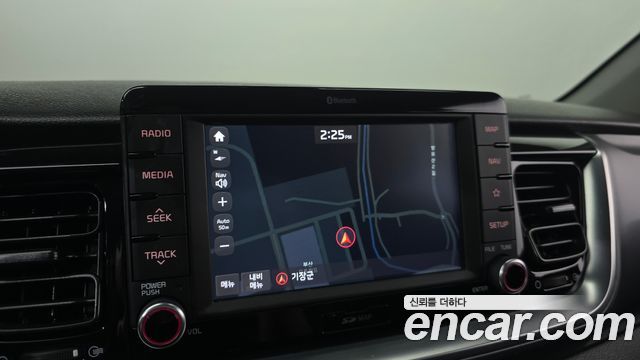 Kia Stonic Diesel 1.6 Prestige 2018 — фото 16