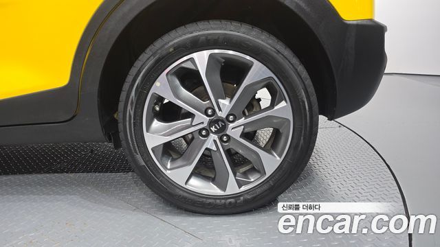 Kia Stonic Diesel 1.6 Prestige 2018 — фото 21