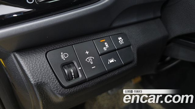 Kia Stonic Diesel 1.6 Prestige 2018 — фото 27